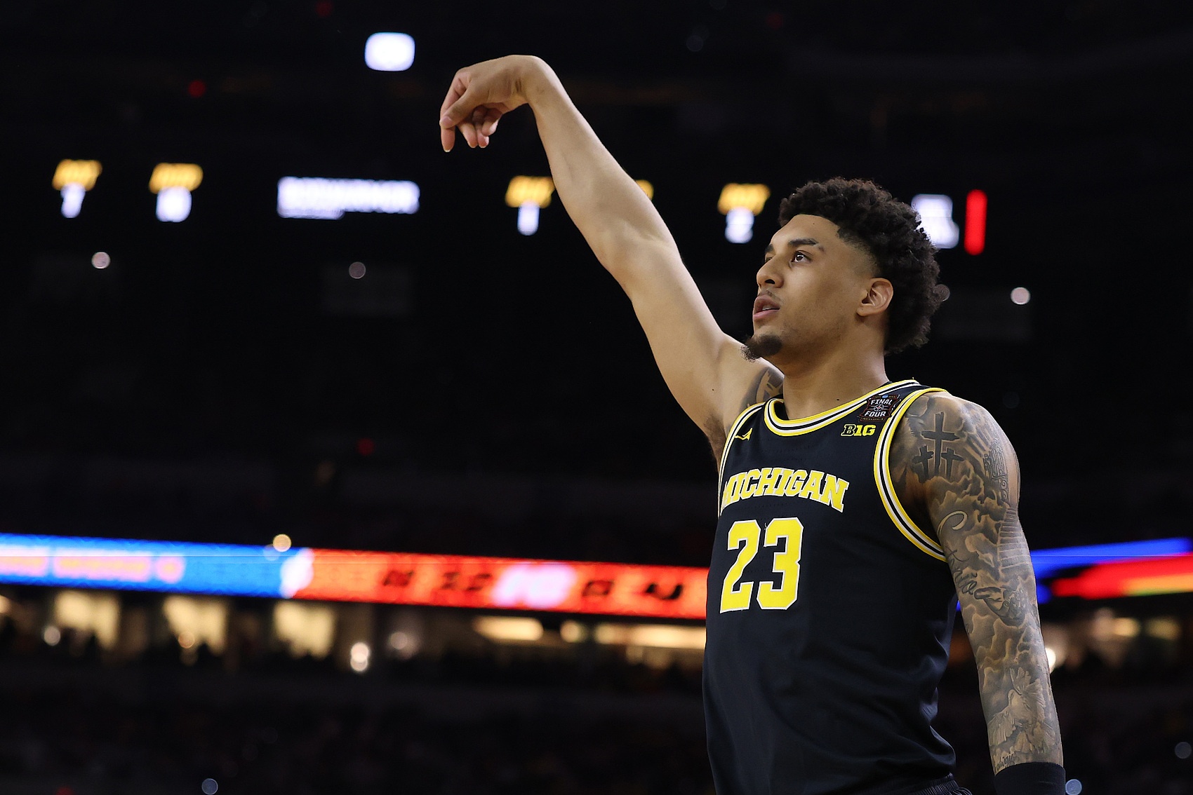 开云登录入口-带伤作战助队夺冠！热门秀伦德博格13中4&amp;罚球5中5 拿到13分